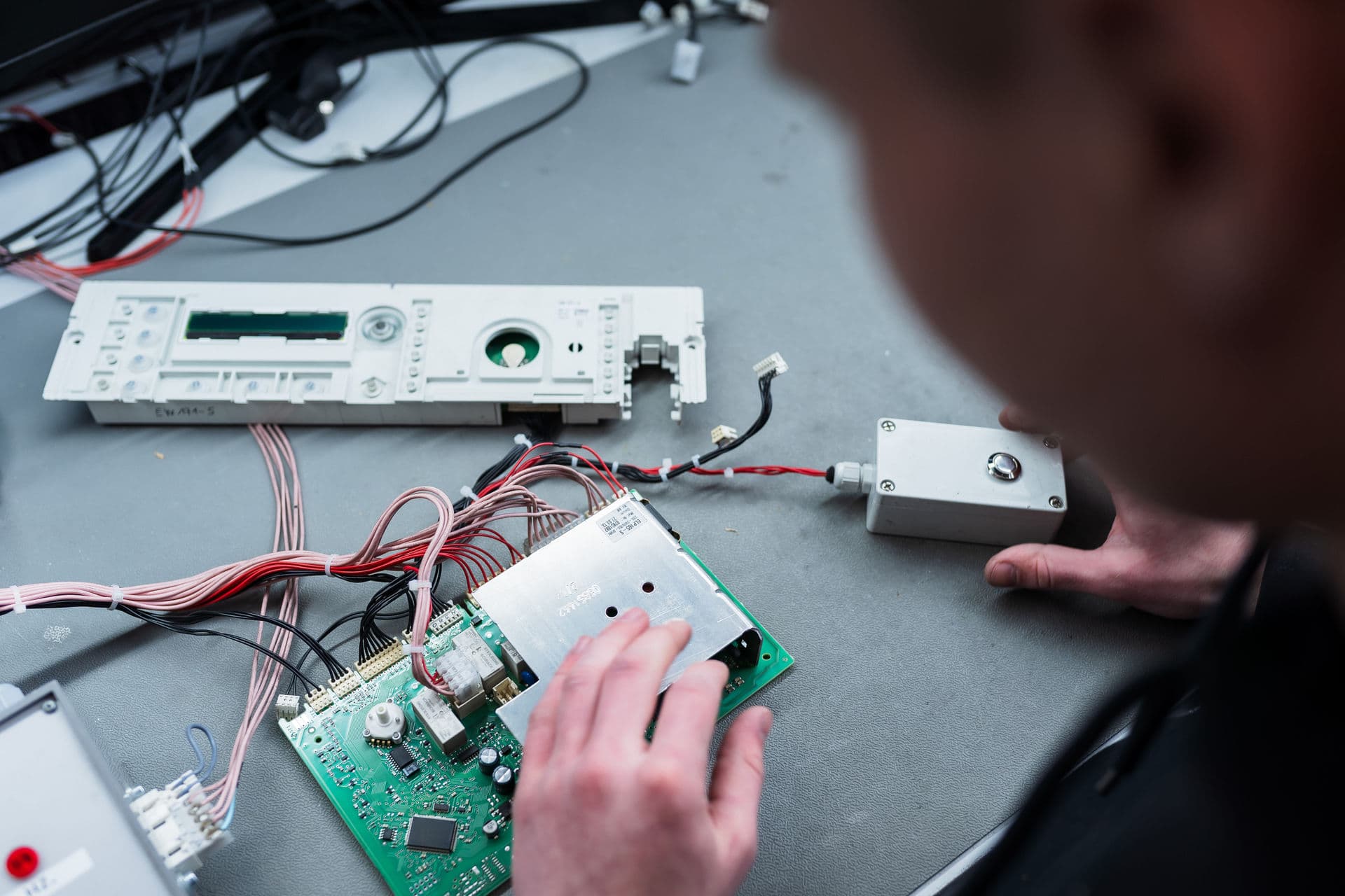 Électronique reconditionnée dans l’atelier Repartly
